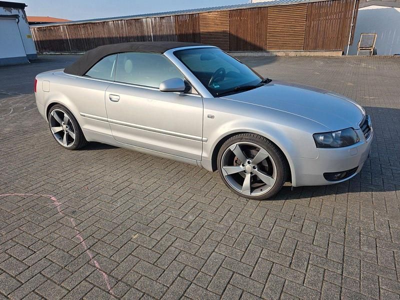 Gebraucht Audi A4 Cabriolet Ambiente 220 PS (161 kW) 2002 Silber Cabrio