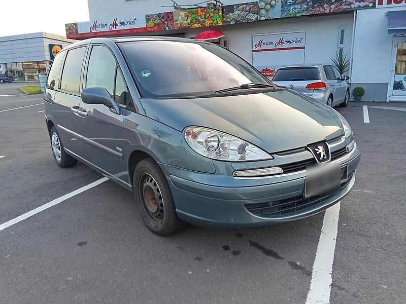 Grau Gebraucht 2007 Peugeot 807 Van / Kleinbus | 1.500 € - Bild 1/4