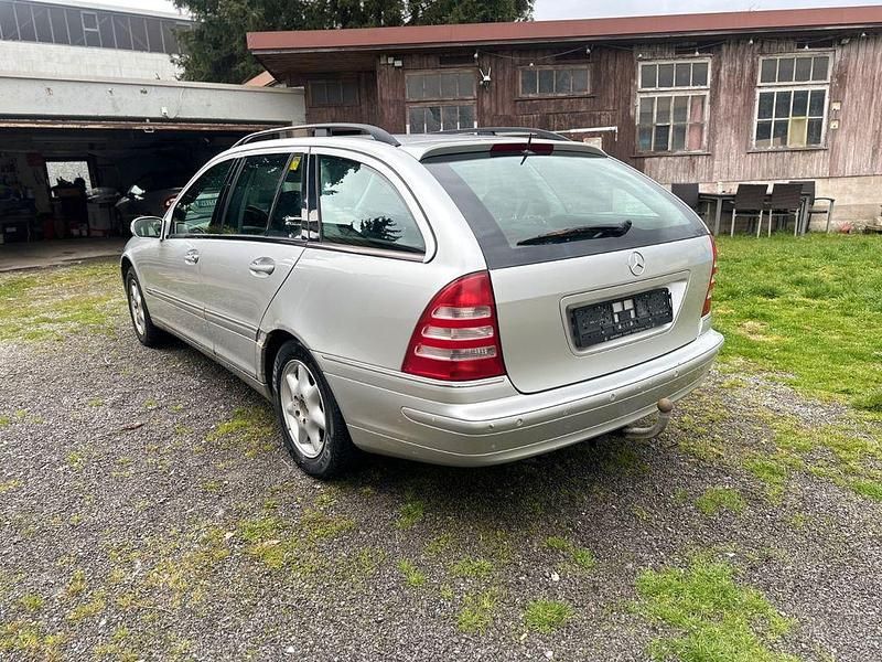 Gebraucht Mercedes C200 Elegance 163 PS (119 kW) 2003 Silber Kombi