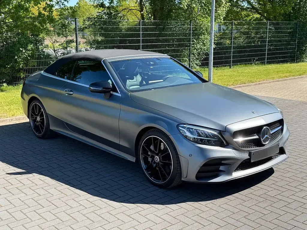 Gebraucht Mercedes C300 AMG 245 PS (180 kW) 2022 Grau Cabrio