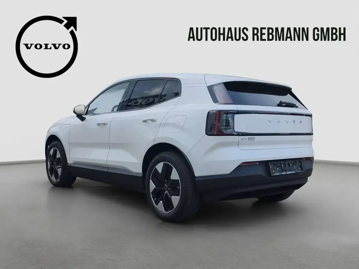 Gebraucht Volvo EX30 Plus 200 kW (272 PS) 2025 Crystal white SUV