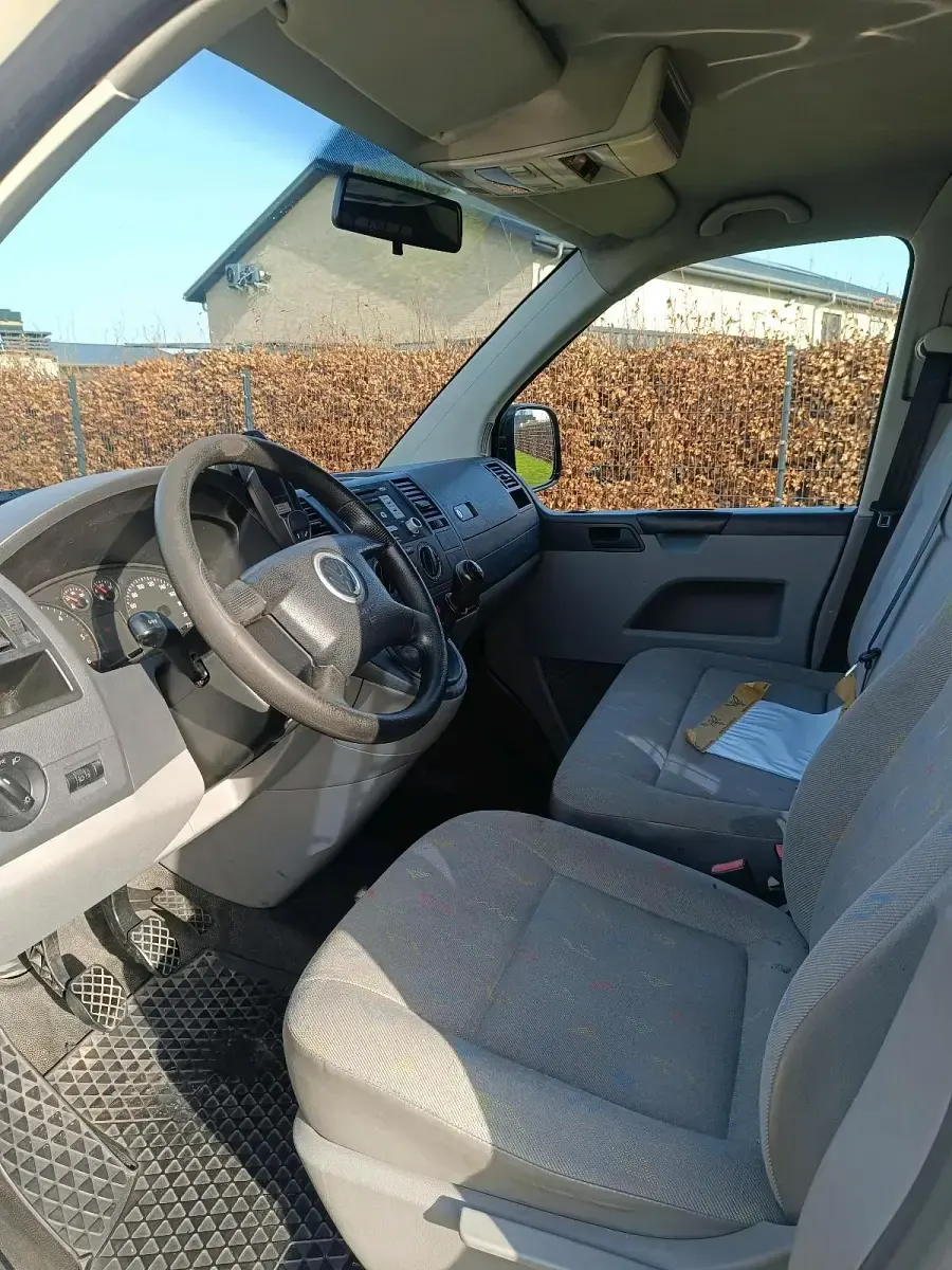Second-hand VW Transporter 130 CP (95 kW) 2006 Alb Van