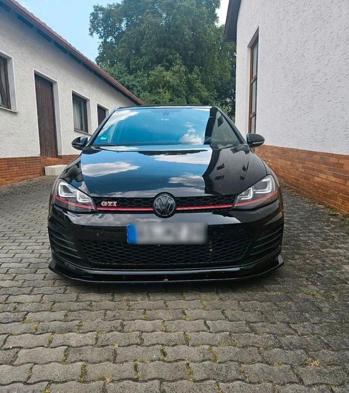 Schwarz Gebraucht 2015 VW Golf VII GTI Limousine | 17.900 € (Fairer Preis) - Bild 1/4