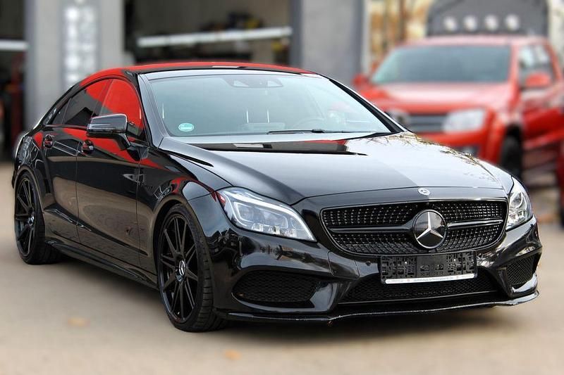 Schwarz Gebraucht 2014 Mercedes CLS500 AMG line Limousine | 36.990 € - Bild 1/4