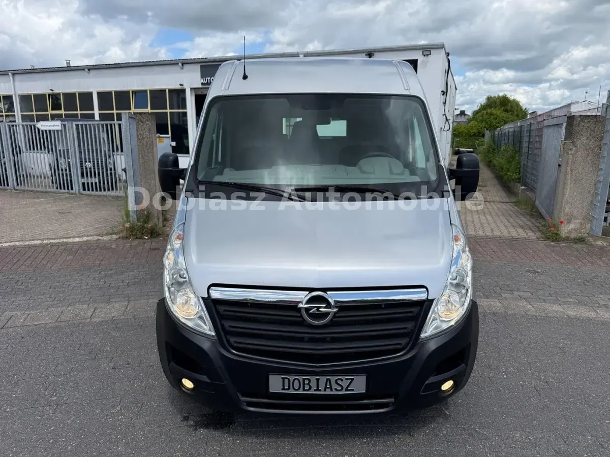Gebraucht Opel Movano 145 PS (106 kW) 2011 Silber Van / Kleinbus