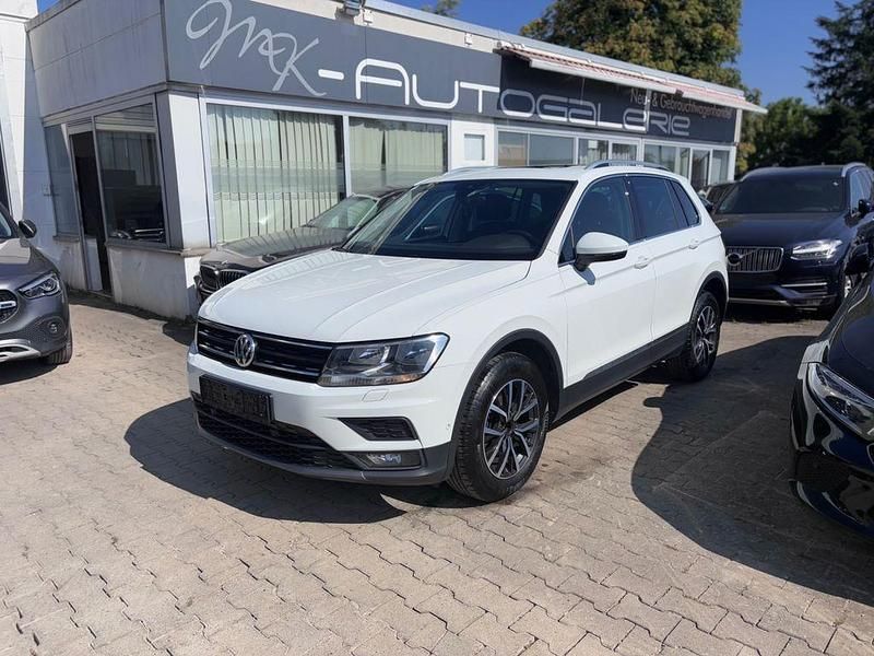 Weiß Gebraucht 2019 VW Tiguan Comfortline SUV | 18.990 € (Guter Preis) - Bild 1/4