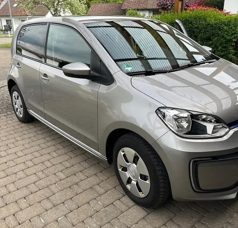 Brugt VW e-up! Style 61 kW (83 HK) 2022 Sølv Hatchback