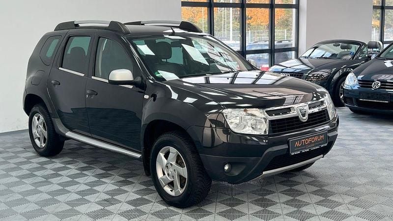 Schwarz Gebraucht 2012 Dacia Duster Prestige SUV | 7.777 € (Etwas zu teuer) - Bild 1/4