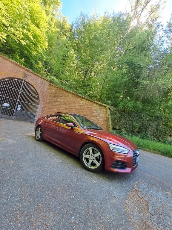 Rot Gebraucht 2017 Audi A5 Sportback Ambiente Limousine | 19.000 € (Teuer) - Bild 1/4