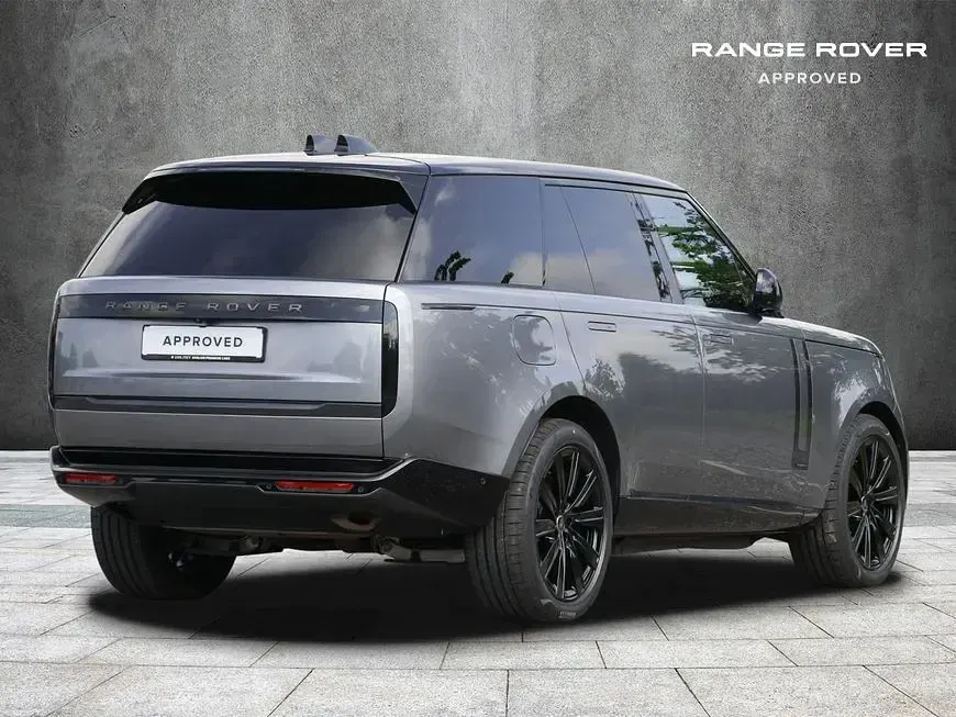 Gebraucht Land Rover Range Rover Autobiography 556 PS (408 kW) 2024 Eiger grey metallic SUV