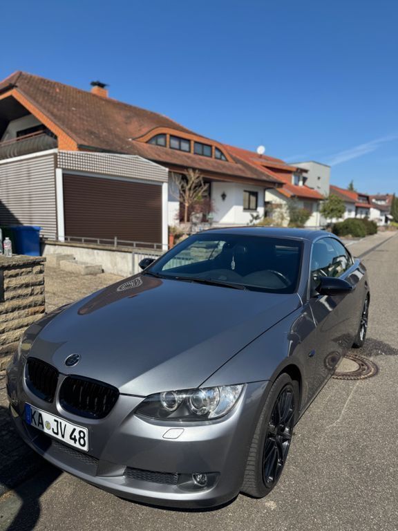 Grau Gebraucht 2007 BMW 325 Cabriolet Cabrio | 17.500 € (Teuer) - Bild 1/4