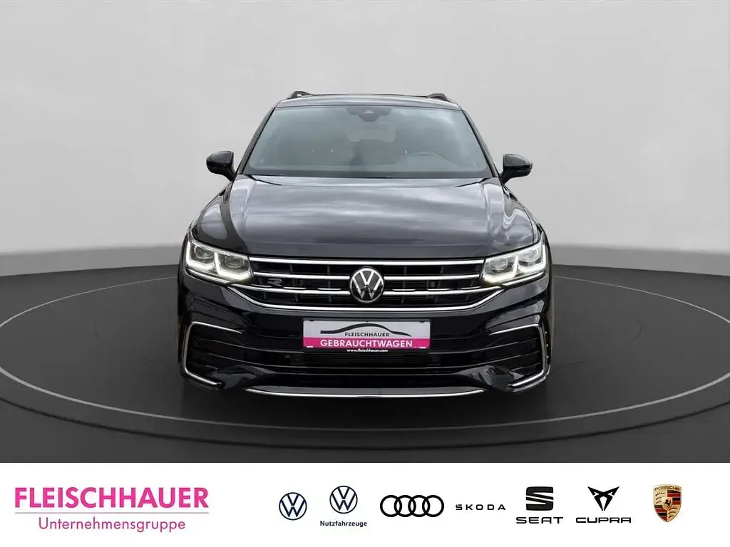 Gebraucht VW Tiguan R-line 150 PS (110 kW) 2023 Schwarz SUV