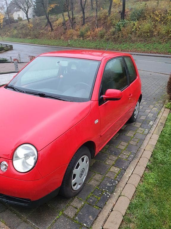 Rot Gebraucht 2002 VW Lupo Kleinwagen | 1.000 € (Guter Preis) - Bild 1/4