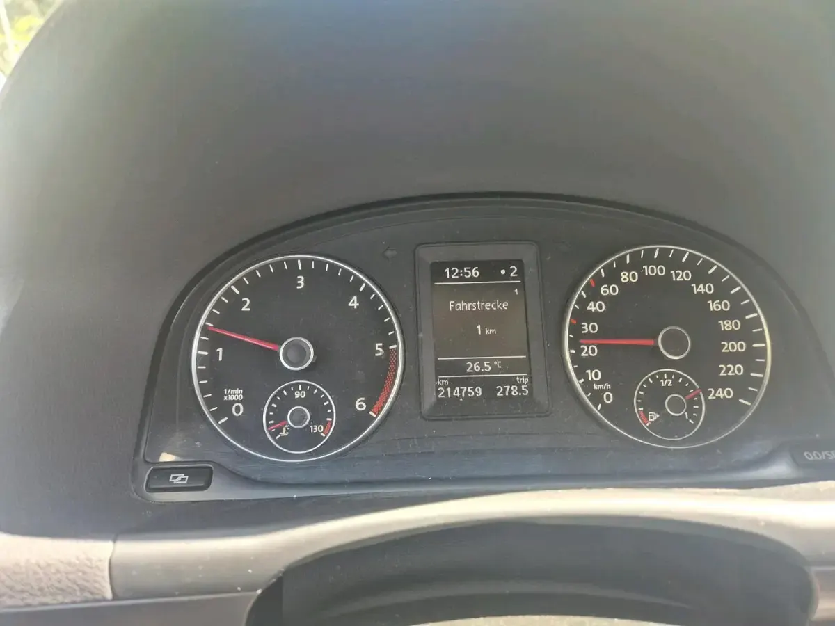 Gebraucht VW Touran 105 PS (77 kW) 2010 Blau Van / Kleinbus