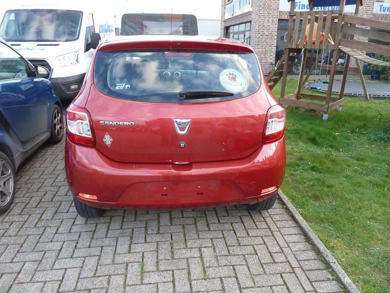 Gebraucht Dacia Sandero 73 PS (53 kW) 2016 Rot Kleinwagen