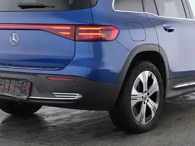 Gebraucht Mercedes EQB250 139 kW (190 PS) 2025 Spektralblau (metallic) SUV