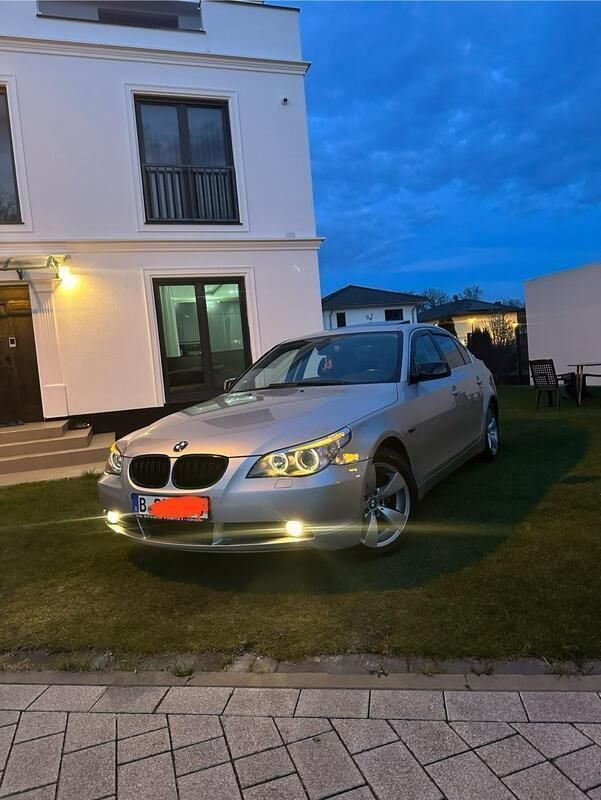 Silber Gebraucht 2006 BMW 523 Limousine | 9.000 € (Etwas zu teuer) - Bild 1/4