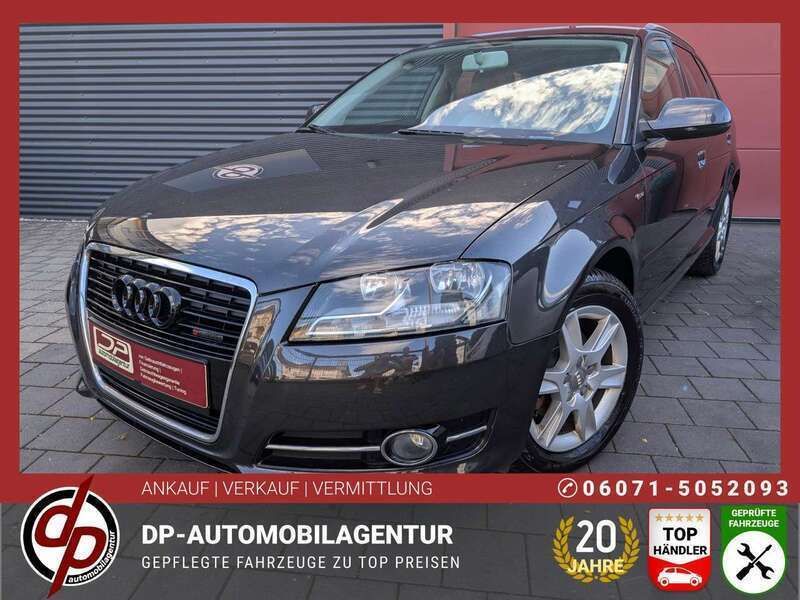 Grau Gebraucht 2012 Audi A3 Sportback Kombi | 9.699 € (Fairer Preis) - Bild 1/4