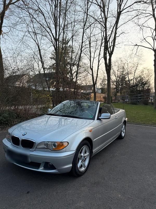 Gebraucht BMW 318 Cabriolet 143 PS (105 kW) 2004 Silber Cabrio
