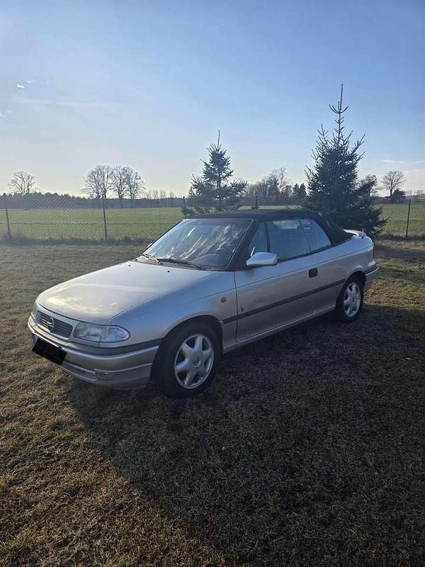 Gebraucht Opel Astra Cabriolet Edition 75 PS (55 kW) 1998 Cabrio