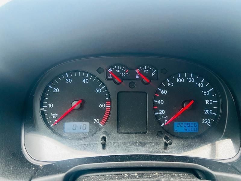 Gebraucht VW Golf IV 75 PS (55 kW) 2001 Schwarz Kleinwagen