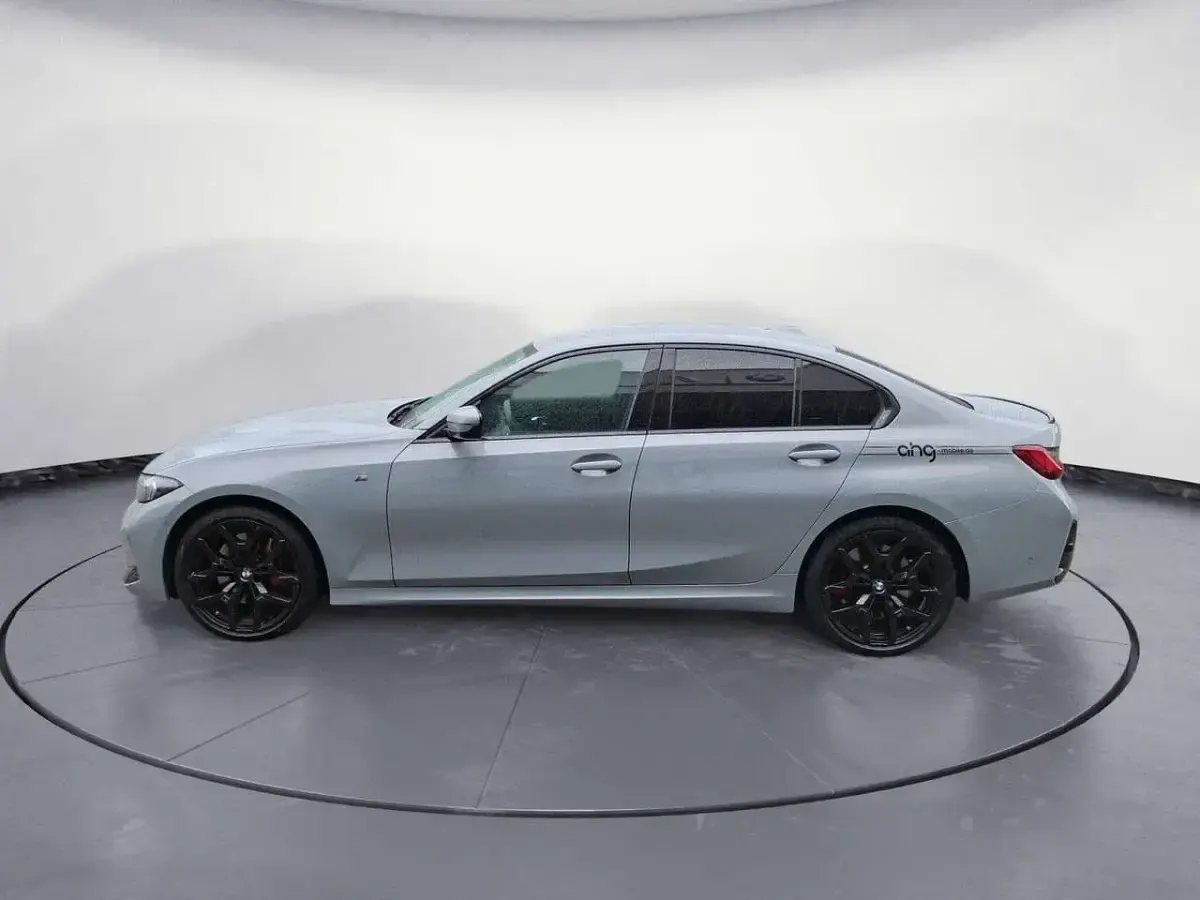Gebraucht BMW 320 M Sport 190 PS (139 kW) 2025 Weiß Limousine