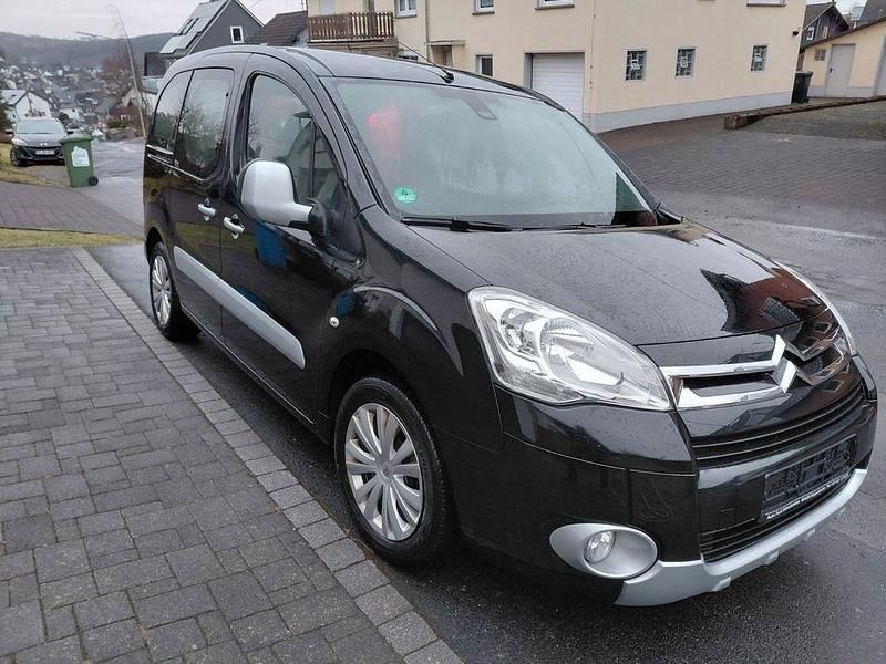 Gebraucht Citroën Berlingo 111 PS (81 kW) 2012 Schwarz Van / Kleinbus