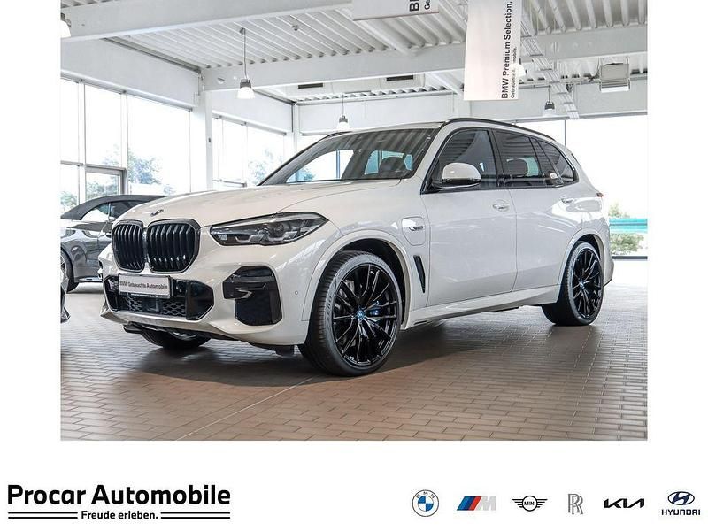 Weiß Gebraucht 2022 BMW X5 M Sport SUV | 62.880 € (Fairer Preis) - Bild 1/4