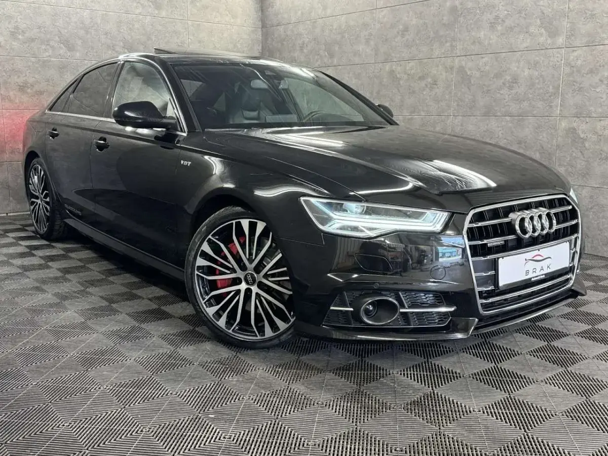 Gebraucht Audi A6 Sport 326 PS (239 kW) 2018 Mythosschwarz Limousine