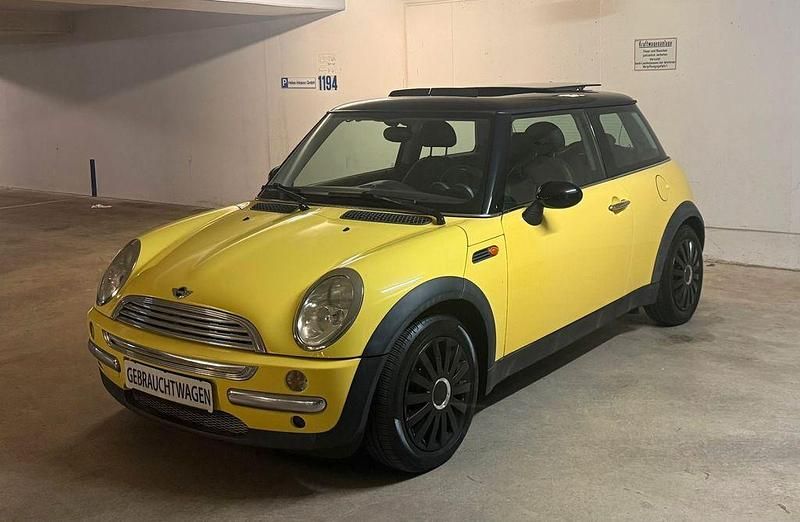 Second-hand Mini Cooper 116 CP (85 kW) 2002 Galben Hatchback