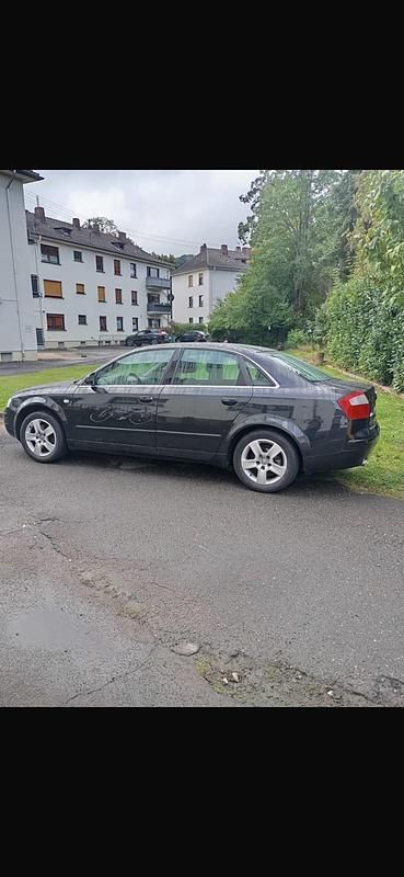 Schwarz Gebraucht 2004 Audi A4 Limousine | 3.700 € (Teuer) - Bild 1/4