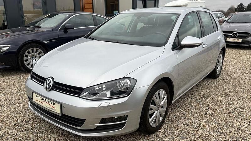 Silber Gebraucht 2013 VW Golf Comfortline Limousine | 10.990 € (Teuer) - Bild 1/4