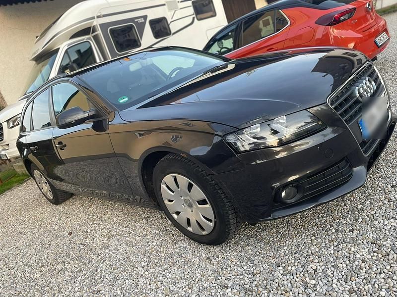 Gebraucht Audi A4 2010 Grau Kombi