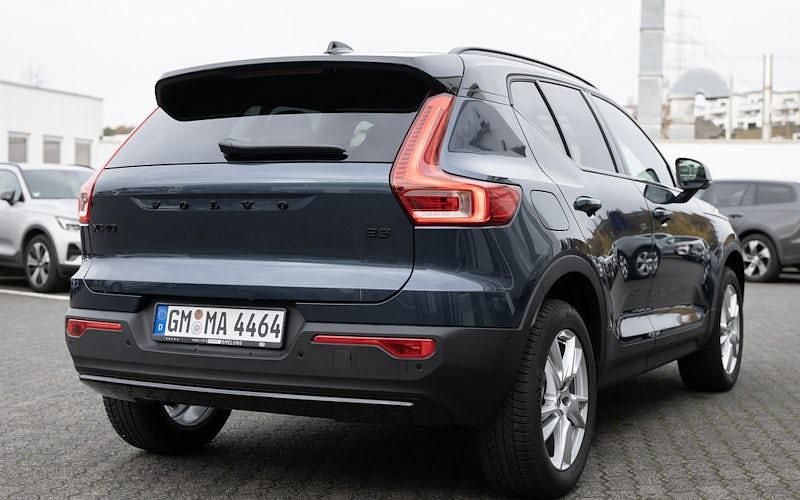 Gebraucht Volvo XC40 Plus 163 PS (119 kW) 2025 Blau SUV