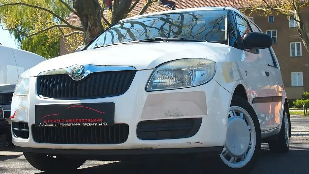 Gebraucht Skoda Roomster 90 PS (66 kW) 2012 Weiß Van / Kleinbus