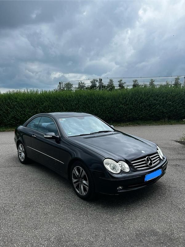 Schwarz Gebraucht 2002 Mercedes CLK200 Avantgarde Coupé | 6.000 € - Bild 1/4