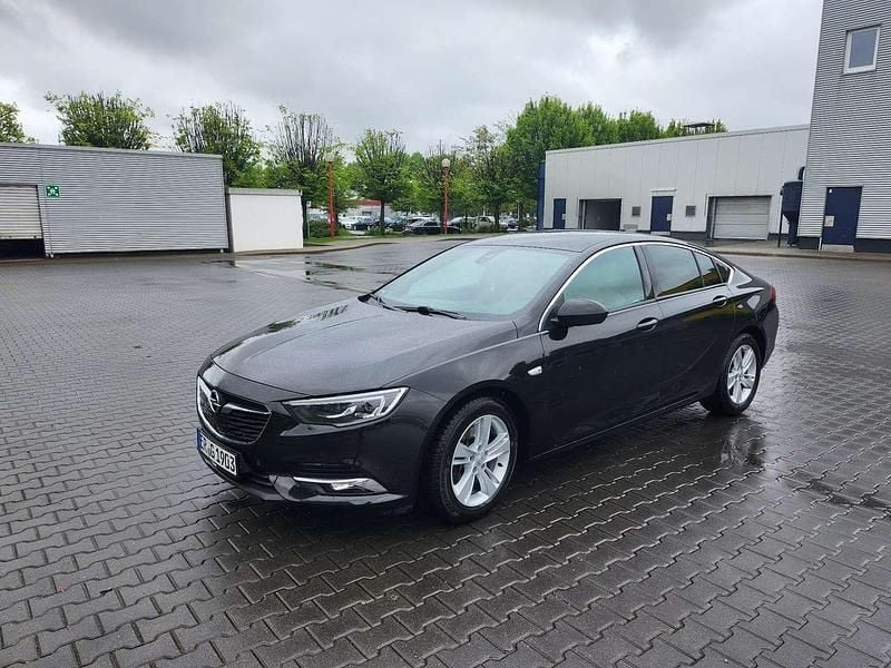 Schwarz Gebraucht 2018 Opel Insignia Business Innovation Kleinwagen | 12.500 € (Guter Preis) - Bild 1/4