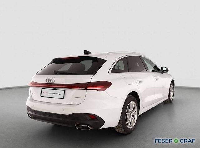 Gebraucht Audi A5 Ambiente 204 PS (150 kW) 2025 Gletscherweiß metallic Kombi