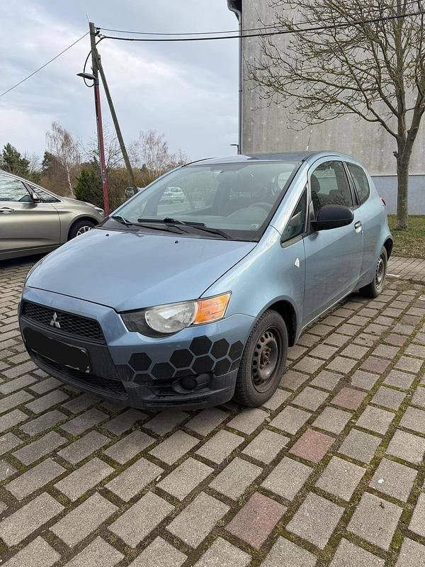 Gebraucht Mitsubishi Colt 95 PS (69 kW) 2009 Blau Kleinwagen