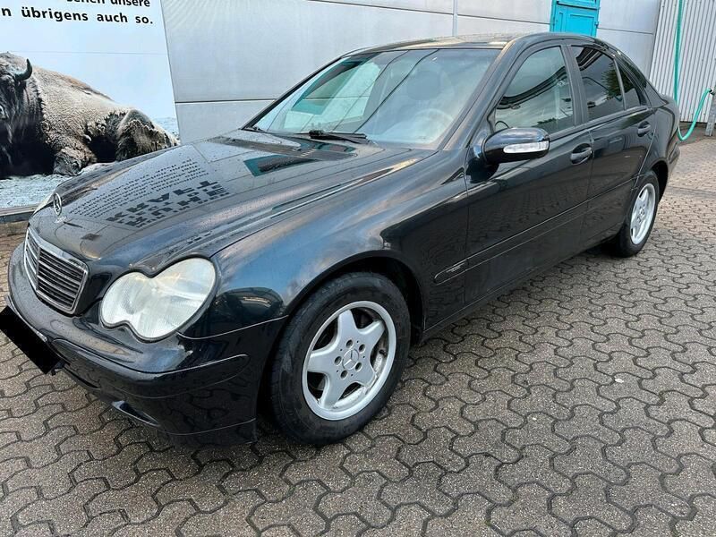 Schwarz Gebraucht 2002 Mercedes C180 Limousine | 1.199 € (Superpreis) - Bild 1/4