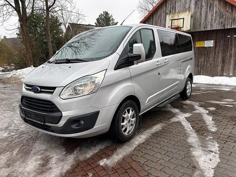 Silber Gebraucht 2014 Ford Tourneo Van / Kleinbus | 14.999 € (Guter Preis) - Bild 1/4