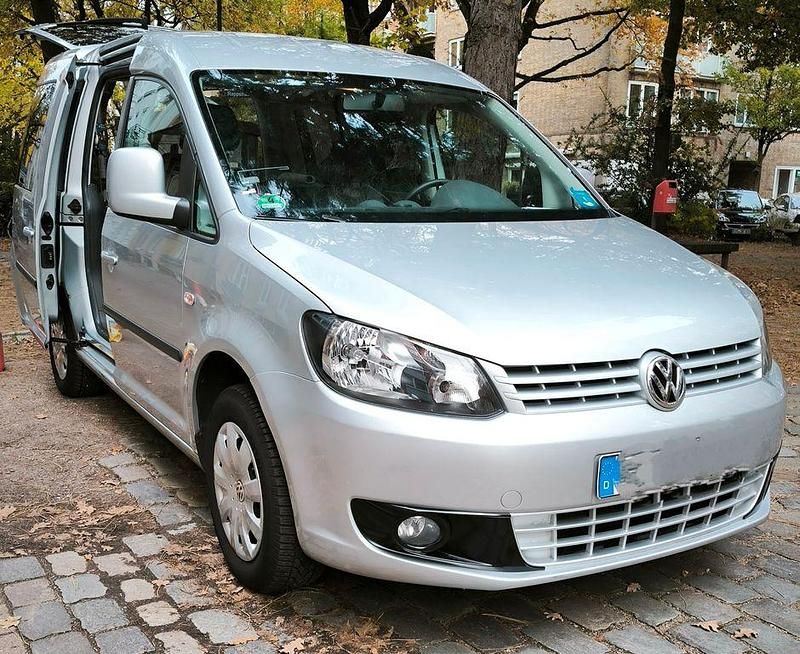 Silber Gebraucht 2011 VW Caddy Trendline Van / Kleinbus | 9.600 € (Fairer Preis) - Bild 1/4