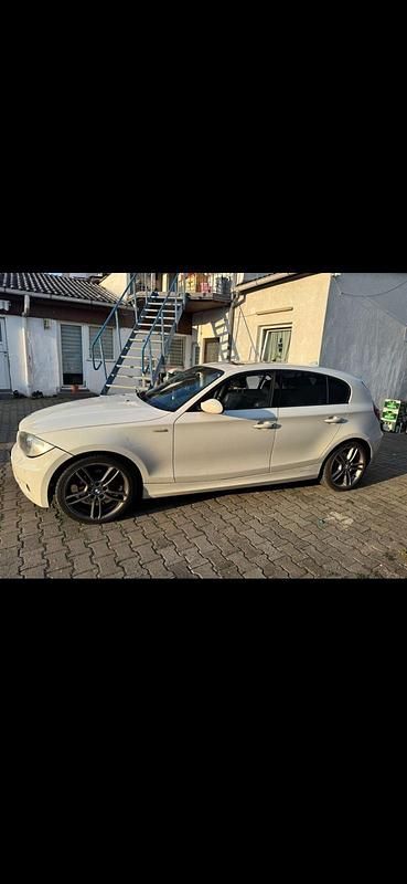 Gebraucht BMW 120 170 PS (125 kW) 2007 Weiß Kleinwagen