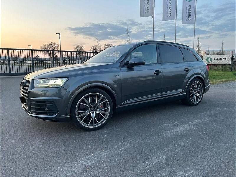 Gebraucht Audi SQ7 Ambiente 435 PS (319 kW) 2017 Grau SUV