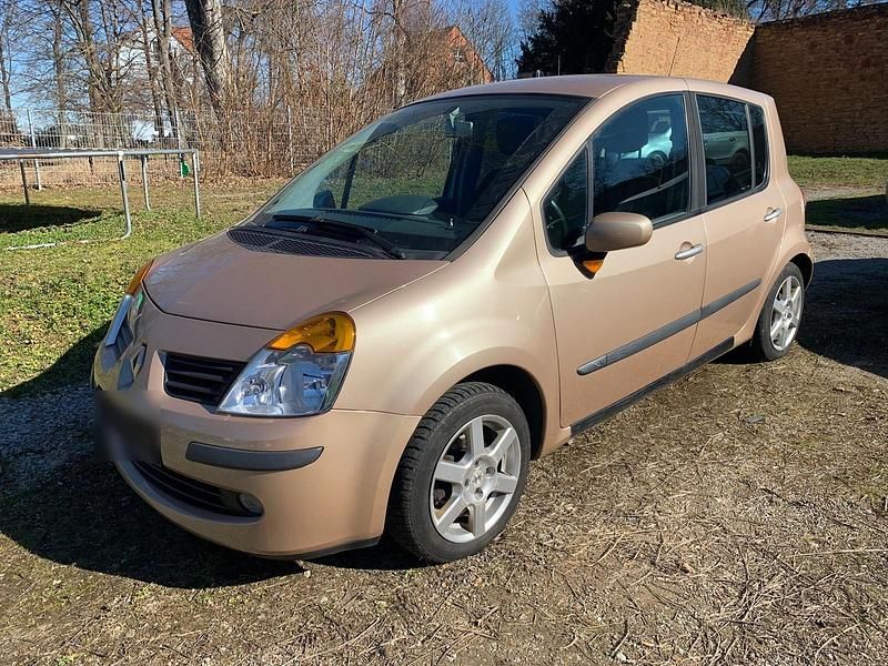 Gebraucht Renault Modus 75 PS (55 kW) 2006 Braun Van / Kleinbus