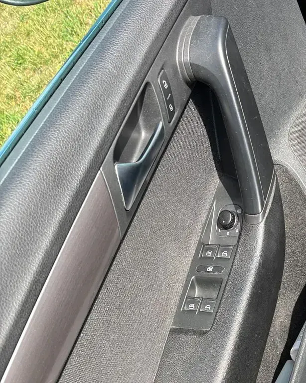 Gebraucht VW Passat Comfortline 140 PS (102 kW) 2014 Braun Kombi
