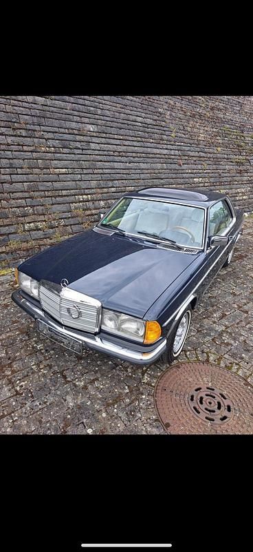 Blau Gebraucht 1983 Mercedes 230 Coupé | 12.000 € - Bild 1/4