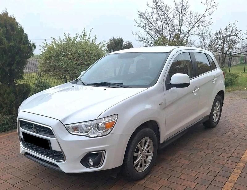 Weiß Gebraucht 2013 Mitsubishi ASX SUV | 6.950 € (Guter Preis) - Bild 1/4