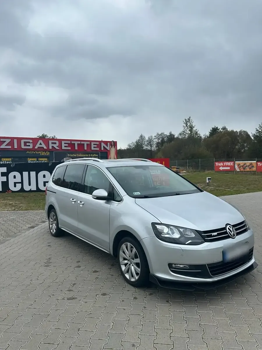 Gebraucht VW Sharan 140 PS (102 kW) 2012 Silber Van / Kleinbus