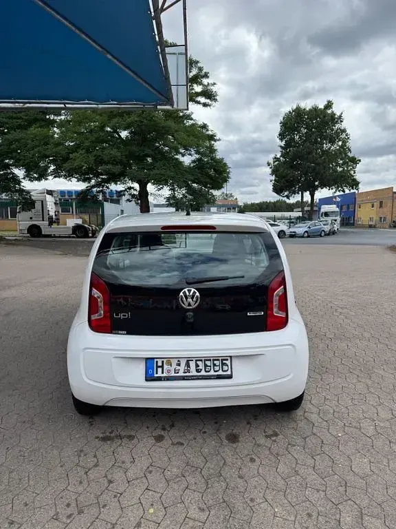 Gebraucht VW up! 60 PS (44 kW) 2016 Weiß Kleinwagen